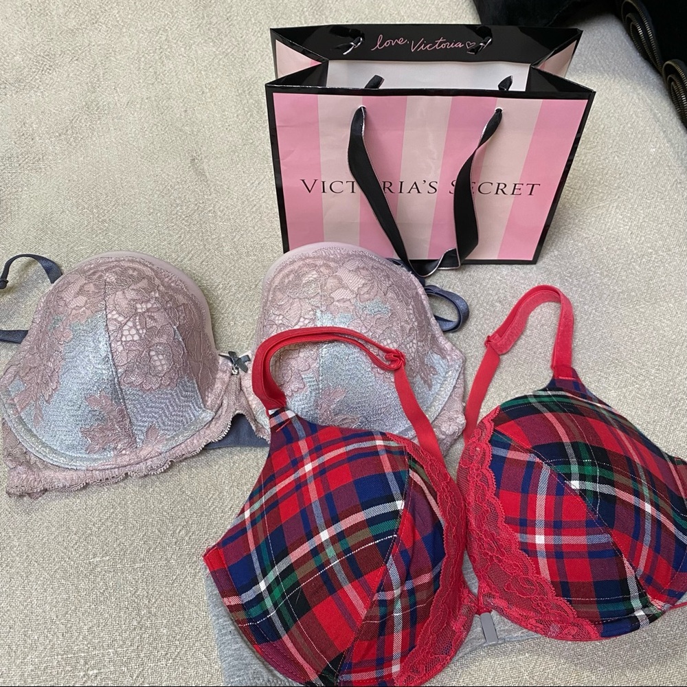 Victoria’s Secret 2 Bra Bundle